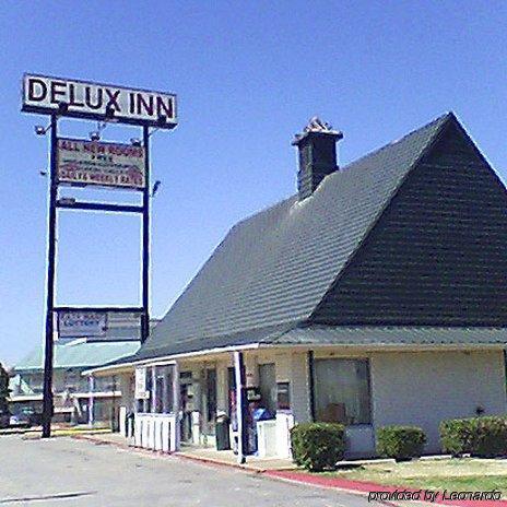 Delux Inn 메스키테 외부 사진